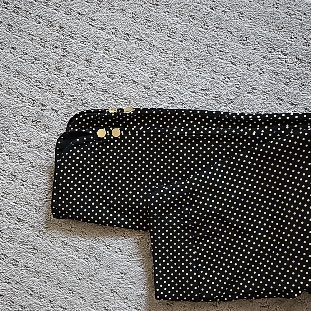 ATTYRE GOLD POLKA-DOT GOLF PLANTS NEW sz 6